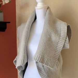 Theory Wool Cashmere sleeveless collar vest